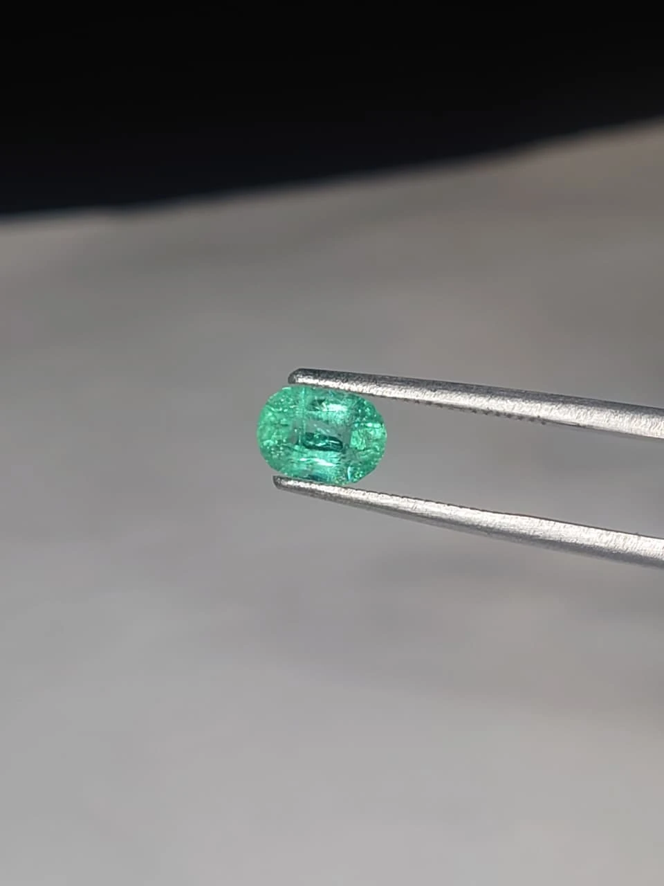 0.7ct Natural Oval Faceted Panjsher Emerald from Afghanistan — view 4